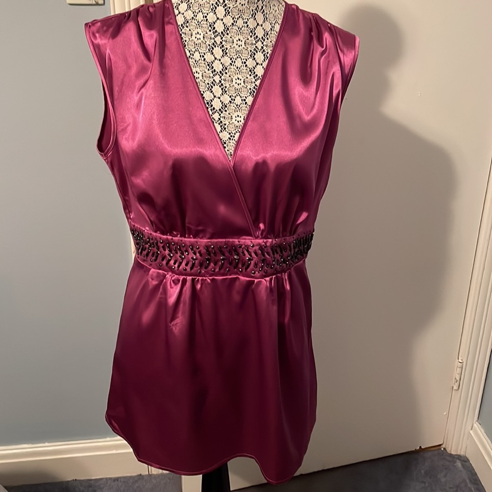 Cleo fuchsia sleeveless tunic blouse size Medium